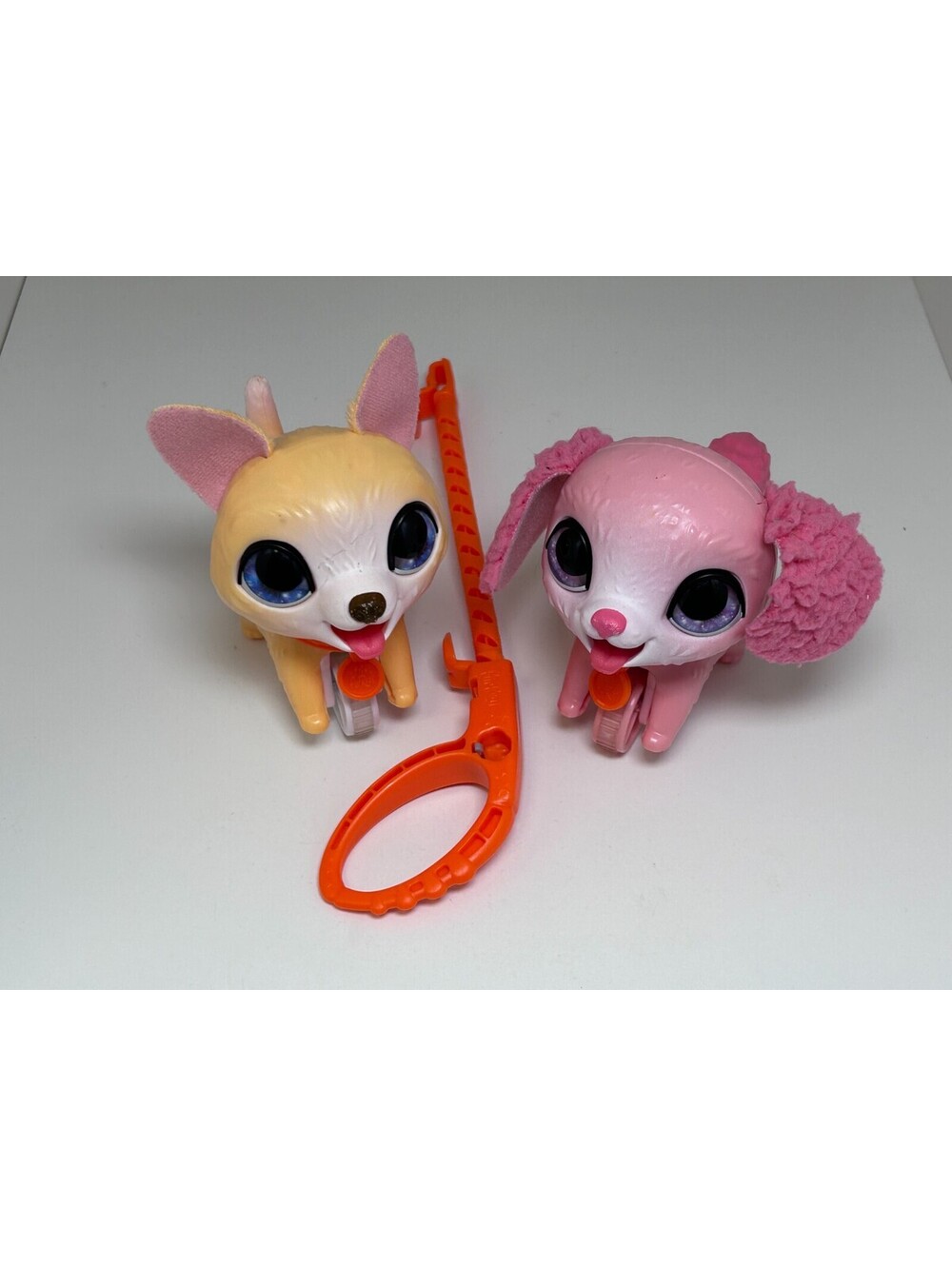 Furreal Poopsalot Pink Plastic Pup and Chihuahua Walkalots Lil’ Wags with Leash